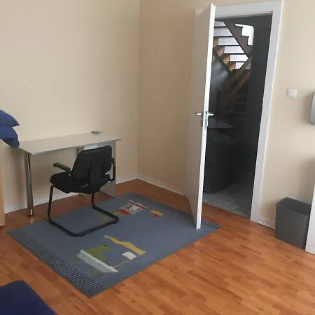 Komfort-Parking-Wifi Pensión *